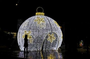 24  Iluminación de navidad.jpg